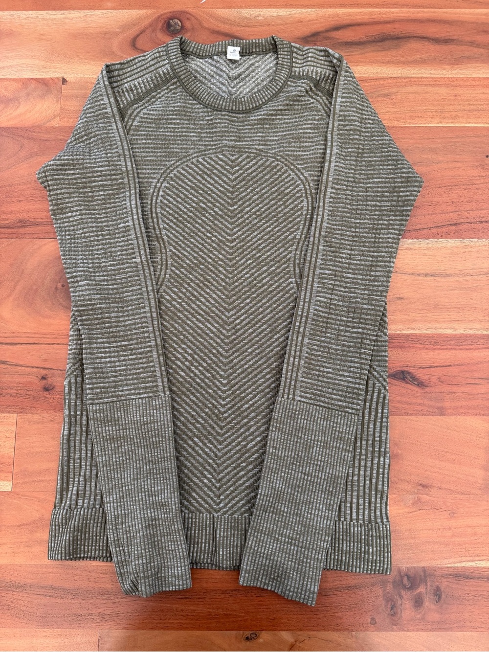 Lululemon Rest Less Pullover Heathered Military Green Ribbed Size 4